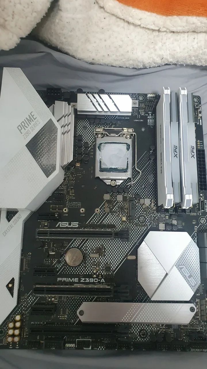 Placa Mãe Z390A Prime, Processador i7-9700K e memória 32gb 3600mhz