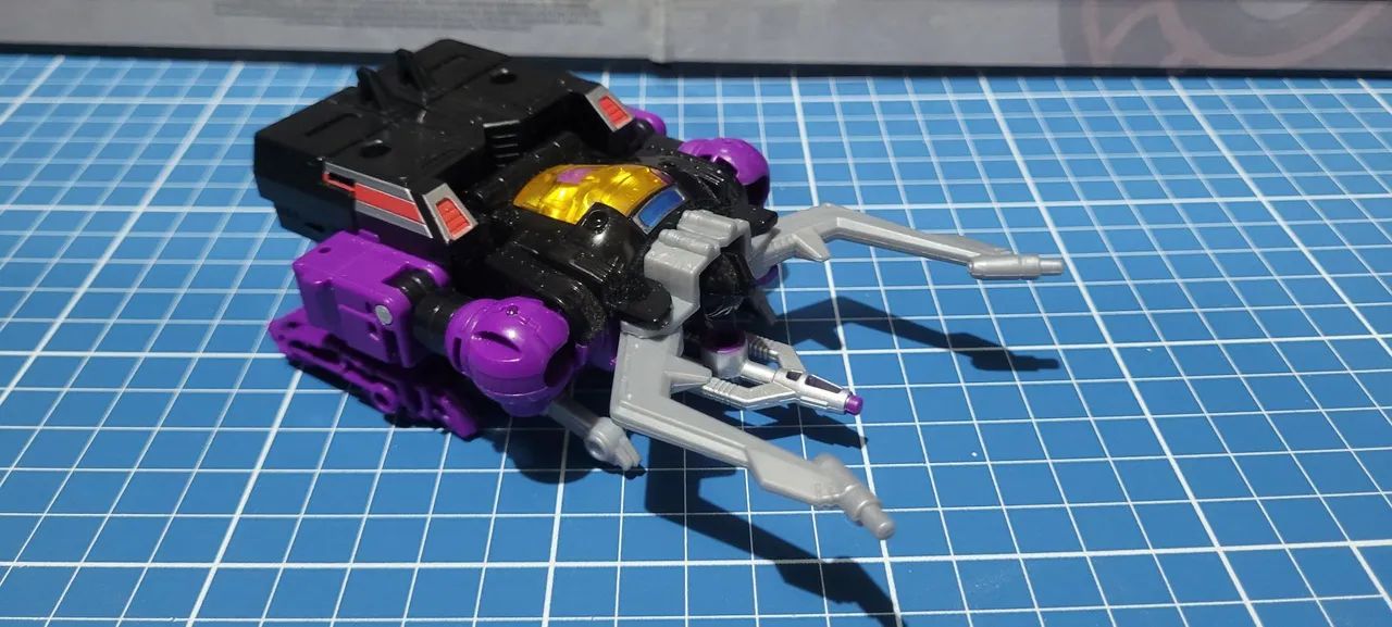 Transformers Legacy Evolution Deluxe Class Shrapnel - Foto 2