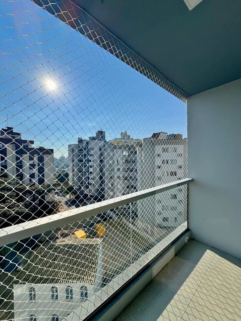 3 dormitórios sendo um suíte; Bairro Comerciário, Criciúma