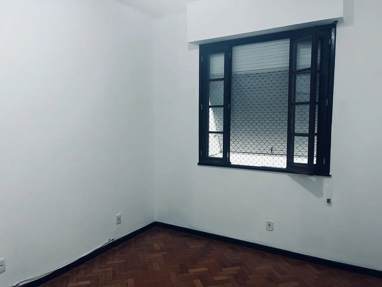 Flamengo, quarto e sala com dependência e possibilidade de vaga no prédio - Foto 3