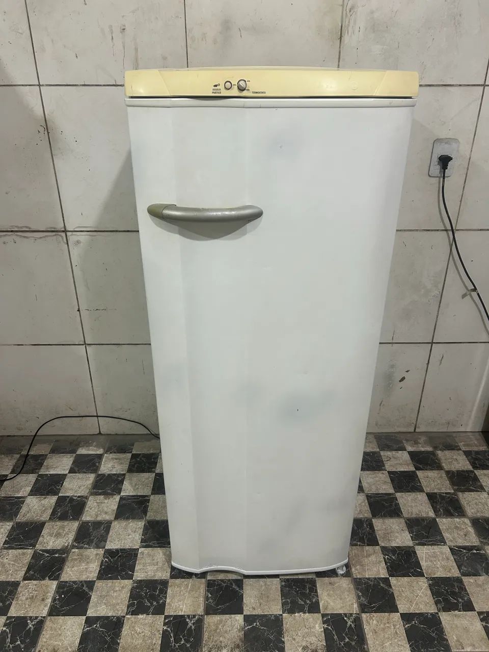 Geladeira Electrolux comum  - Foto 4