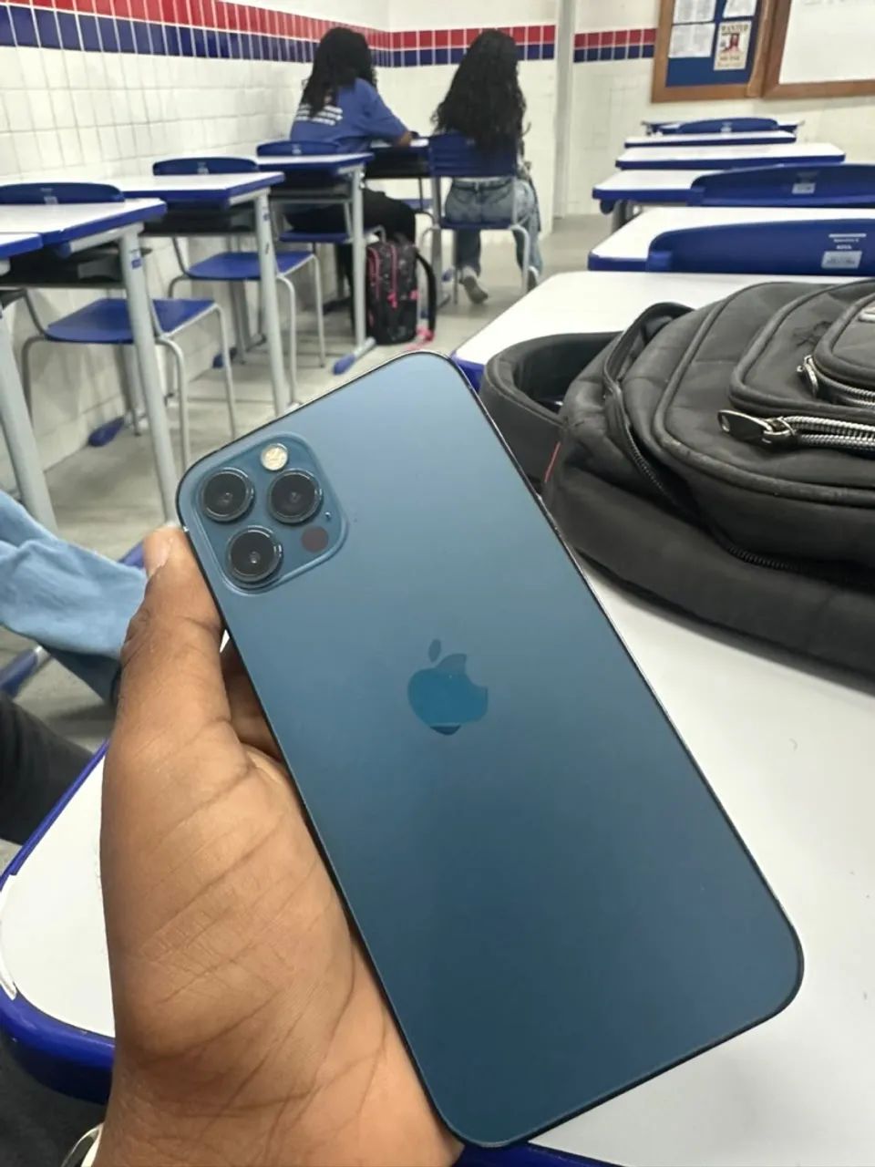 IPhone 12 Pro em otimo estado  - Foto 3