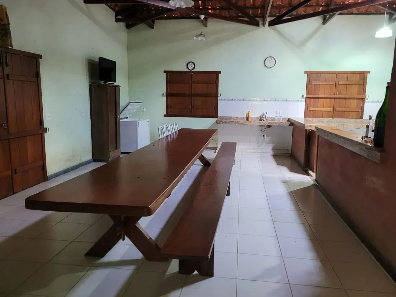 CHÁCARA DE 5 MIL M² COM LAGOA E RIBEIRÃO + CASA DE 03 QTS - Foto 4
