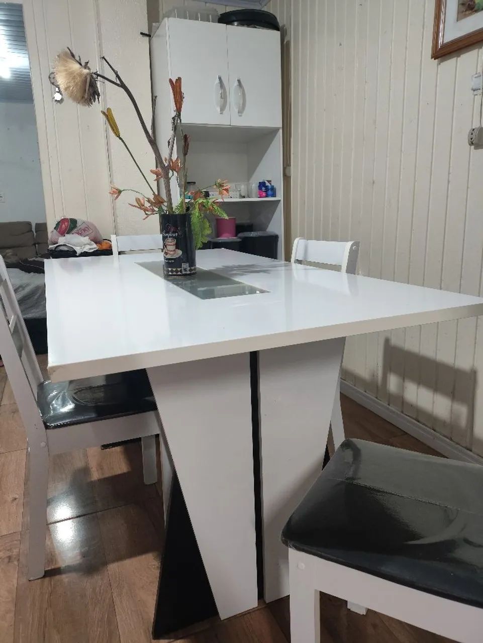 Mesa de jantar com 4 cadeiras  - Foto 2
