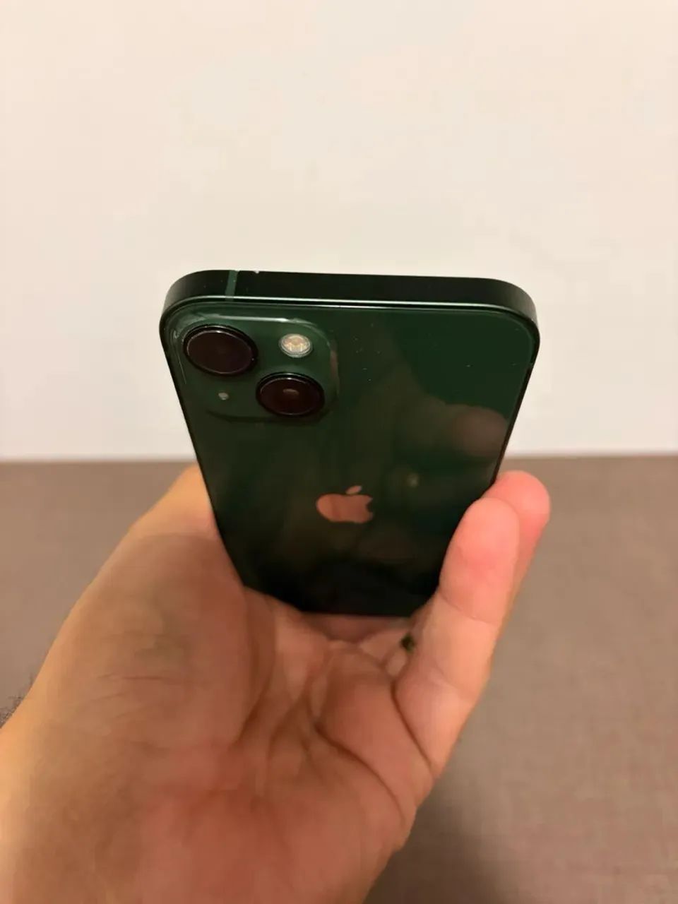 iPhone 13 (Verde Militar) - Foto 2
