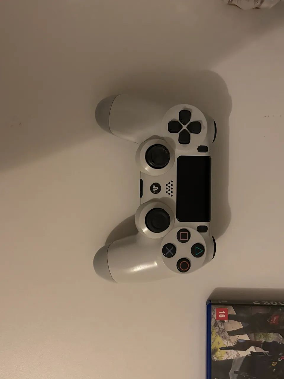 Vendo ps4 *com 4 jogos* - Foto 3