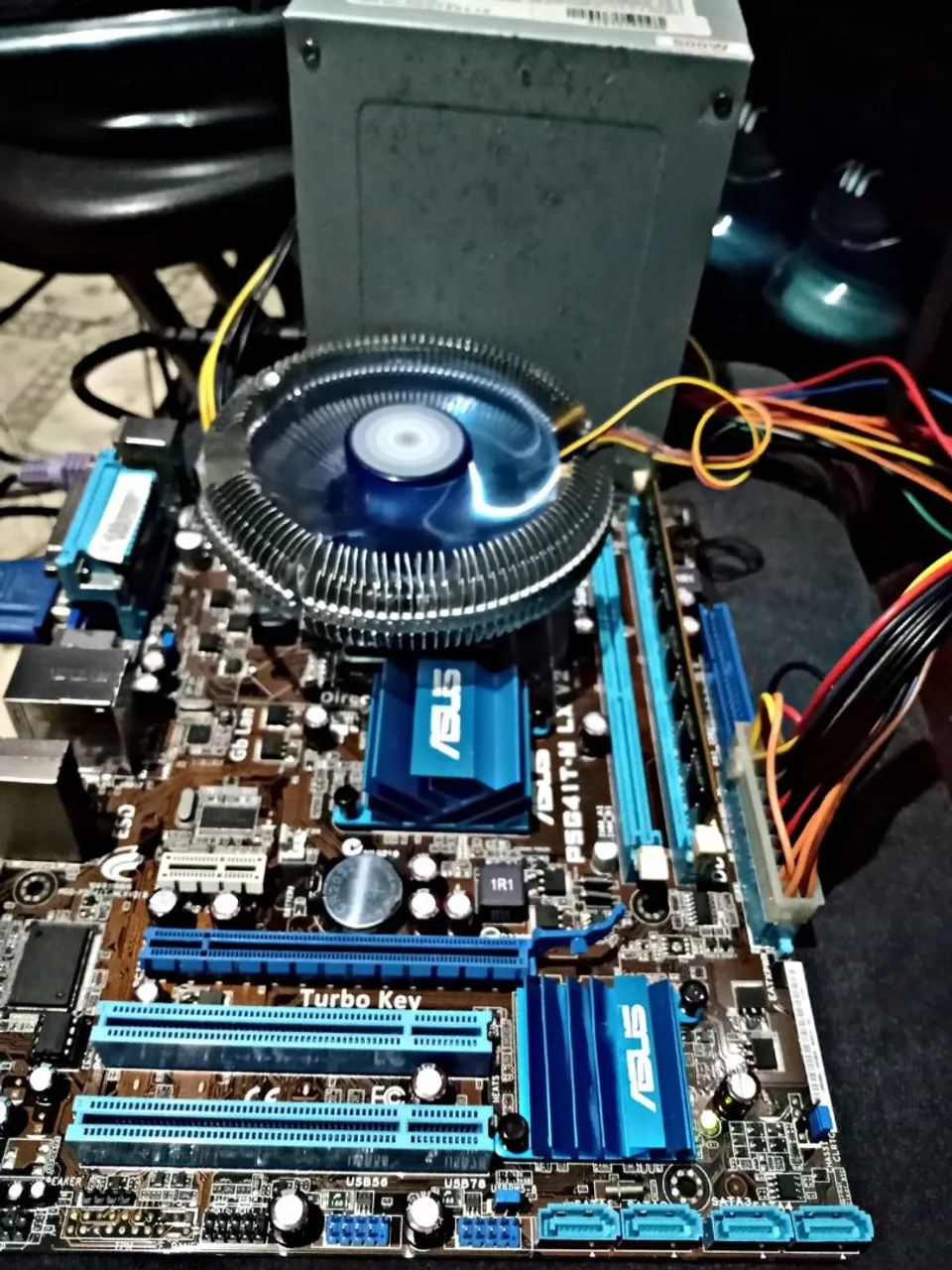 Placa Mãe Asus 775 DDR3  - Foto 2
