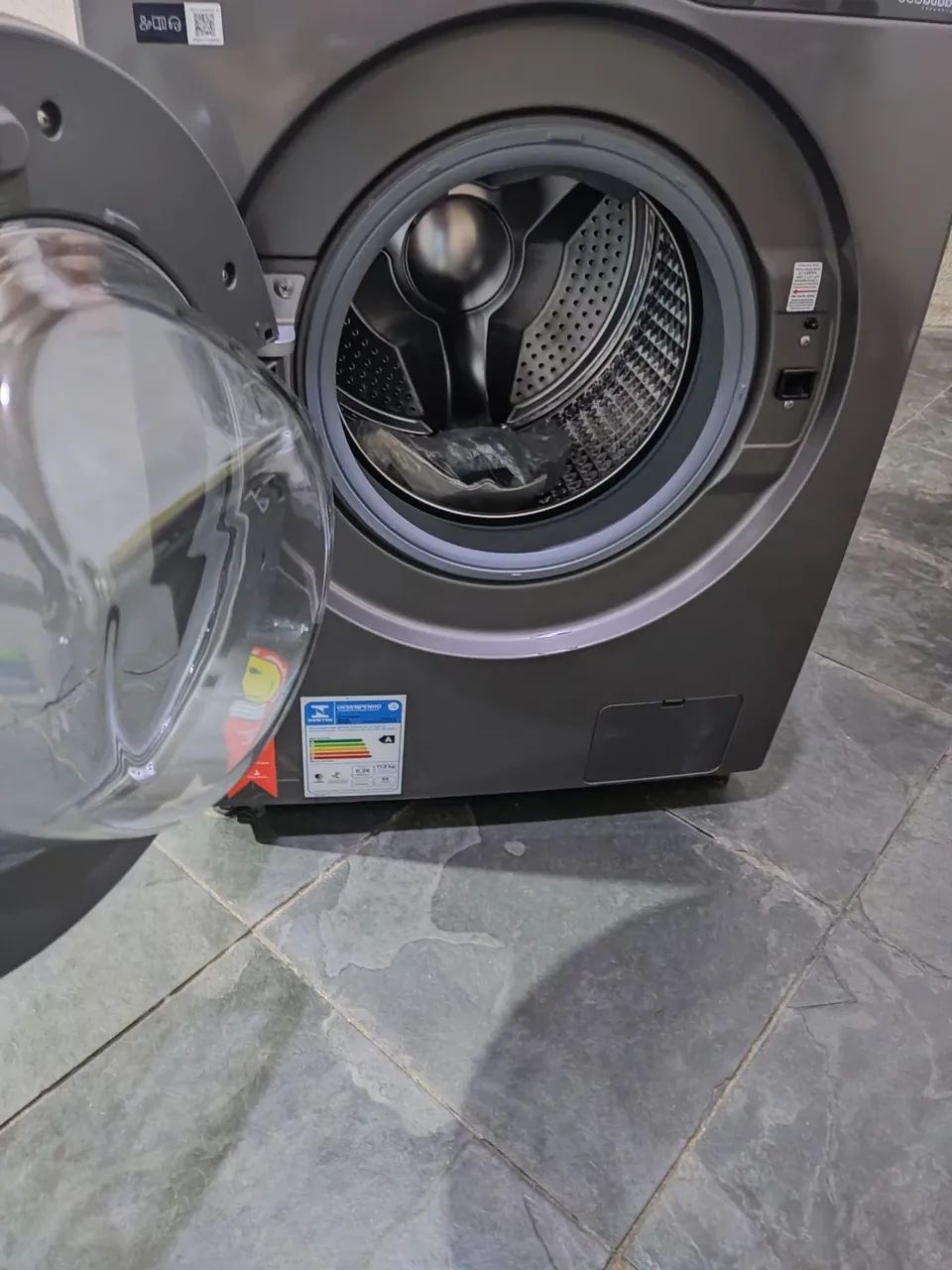 Lava e seca SAMSUNG WD11A Nova - Foto 2