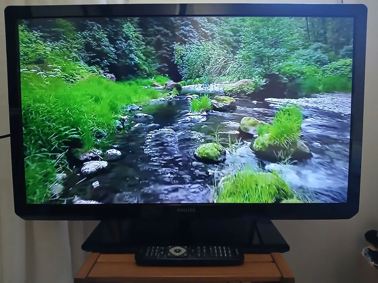 TV PHILIPS 32 POLEGADAS TELA DE LED HD - Foto 4