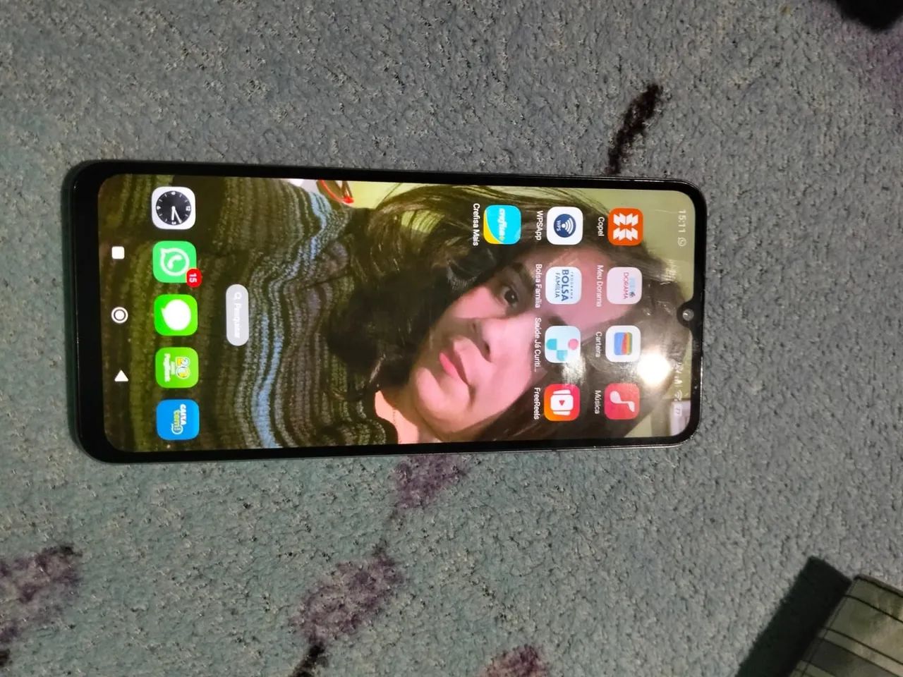 Vendo celular poco C75 