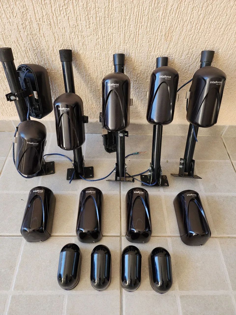 Kit Sensores Cerca Virtual Intelbras IVA Com Suporte De Ferro