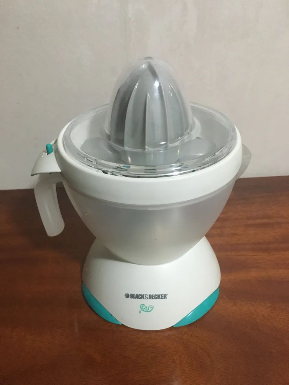 Extrator de suco Black Decker -700ml