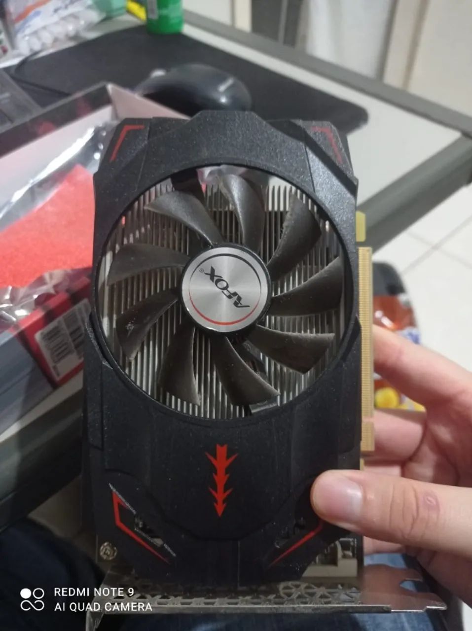 RX550 4GB - Foto 5