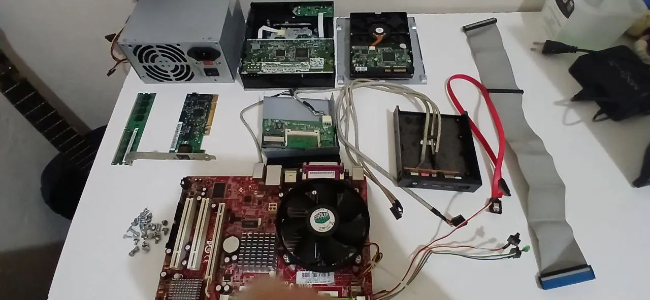 Peças de PC antigo para retiradas - Foto 3