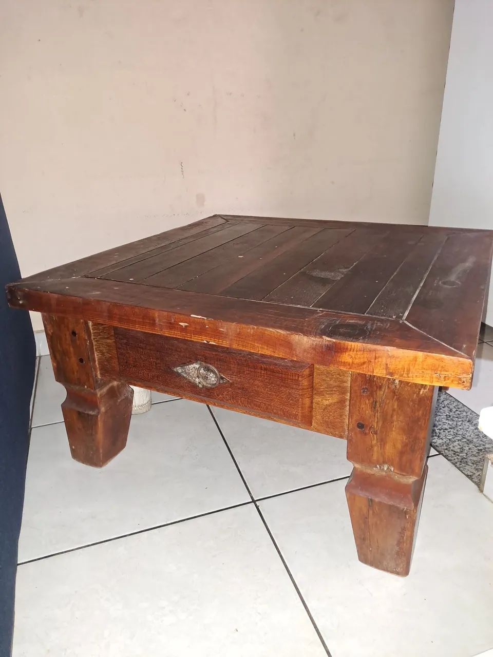 Mesa de centro em madeira de demolição - Foto 2