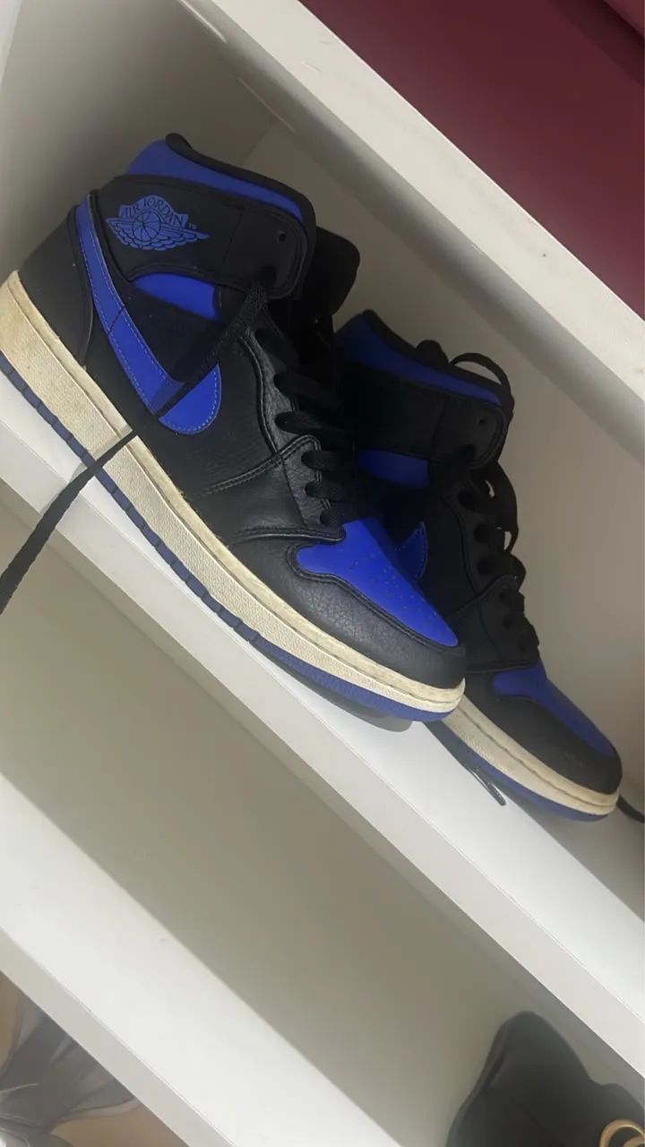 Air Jordan 1 Mid Royal Blue