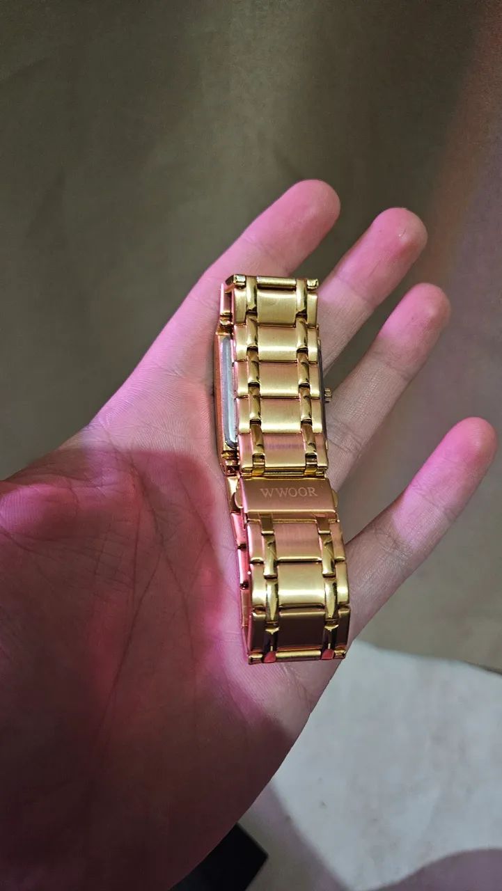 Relógio WWOOR dourado - IMPECÁVEL - Foto 3