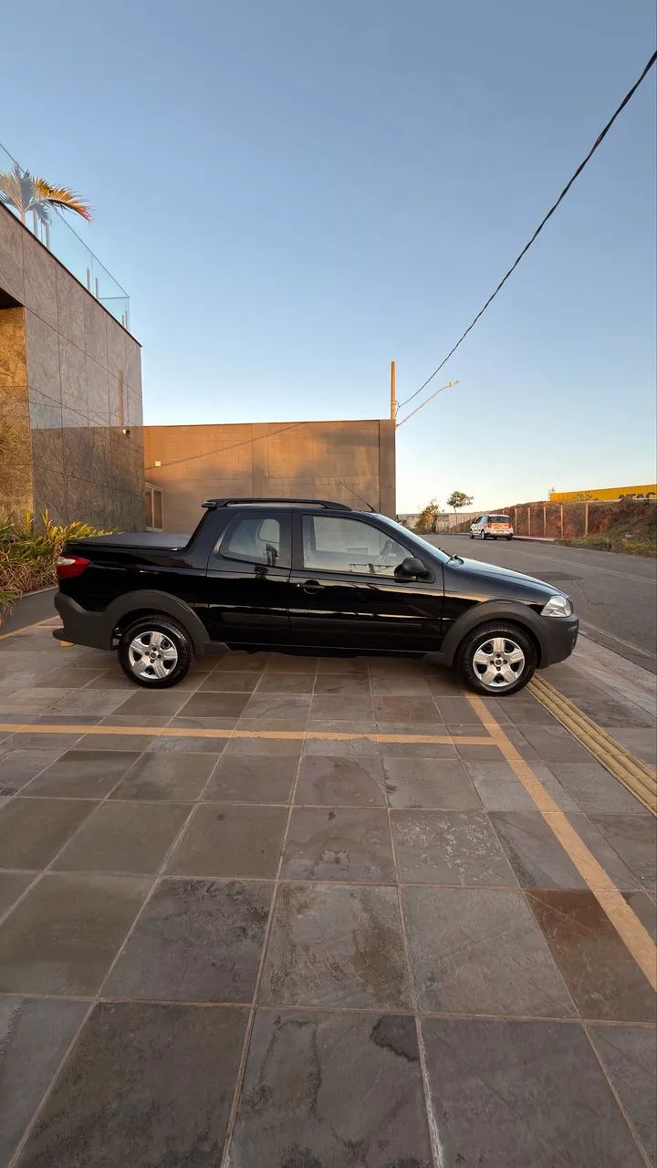Fiat Strada Working Celeb.1.4 Fire Flex 8V CD 2014 - Foto 4