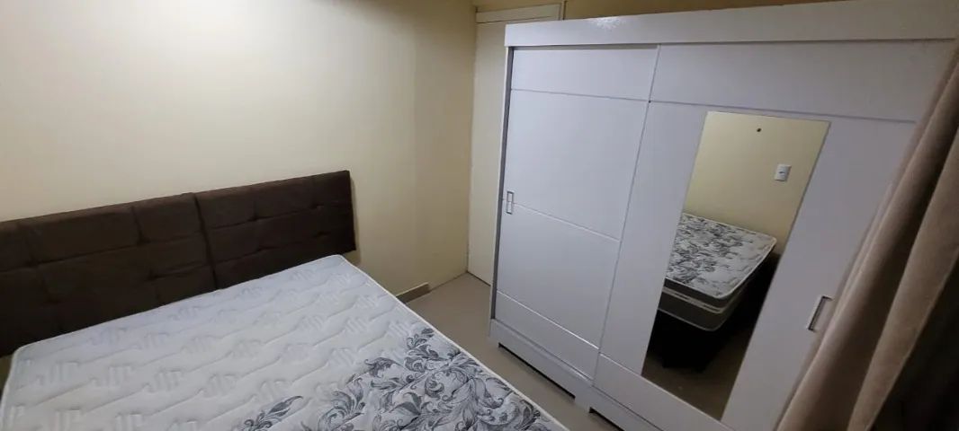 Kitnet mobiliada com ar condicionado na Trindade - Foto 2