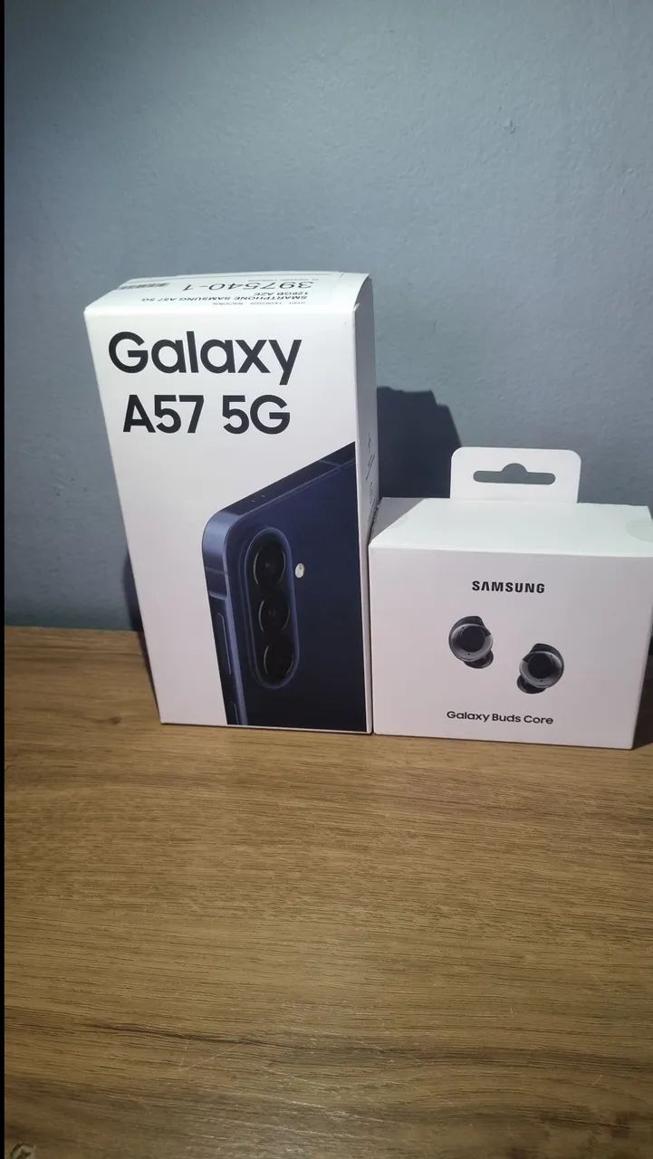 Celular Galaxy A57 5G cor azul perolado  nunca usado  - Foto 2