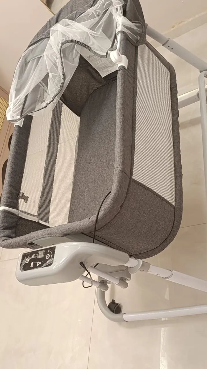 Berço automático novíssimo  - Foto 3