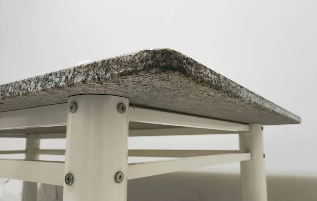 Mesa de Granito 150x80cm - Base de Metal Resistente (Sem Cadeiras) - Foto 4