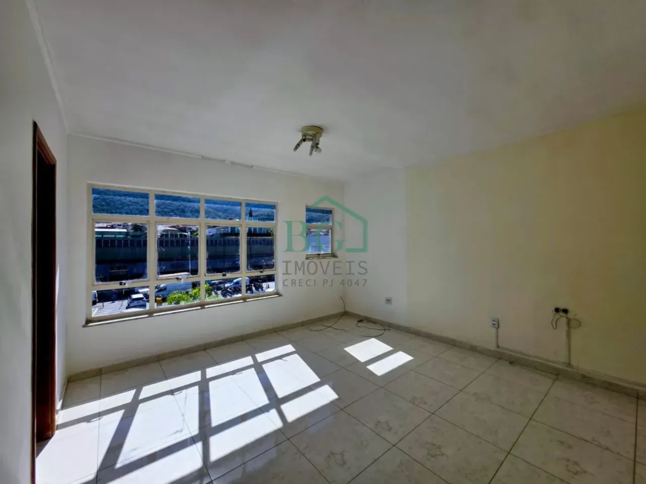 Excelente sala comercial de 46m² á venda no Centro de Poços de Caldas MG. - Foto 4