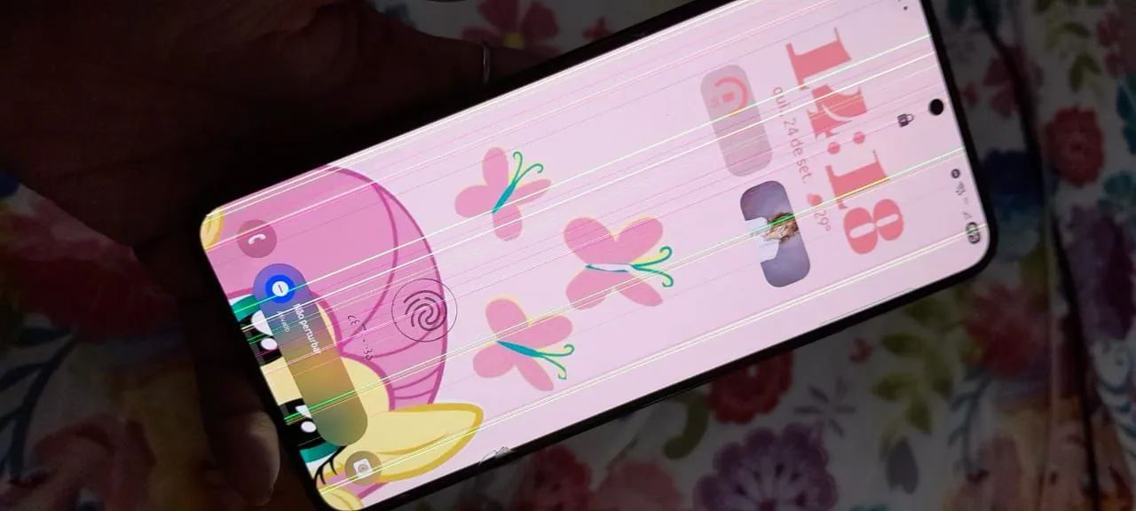 Samsung S22+ com linhas na tela, mas funcionando!! - Foto 3