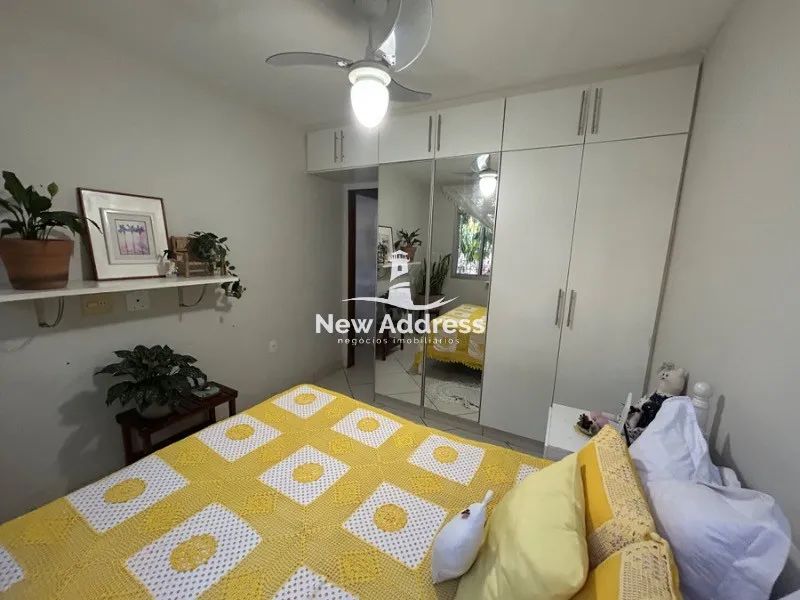 Casa com quintal e ponto comercial independente, 3 quartos (1 suíte) e kitnet nos fundos.  - Foto 4