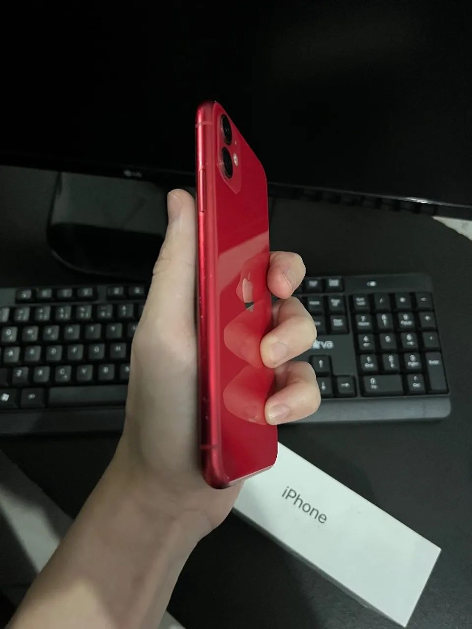 iPhone 11 Vermelho - Oportunidade única - Foto 4