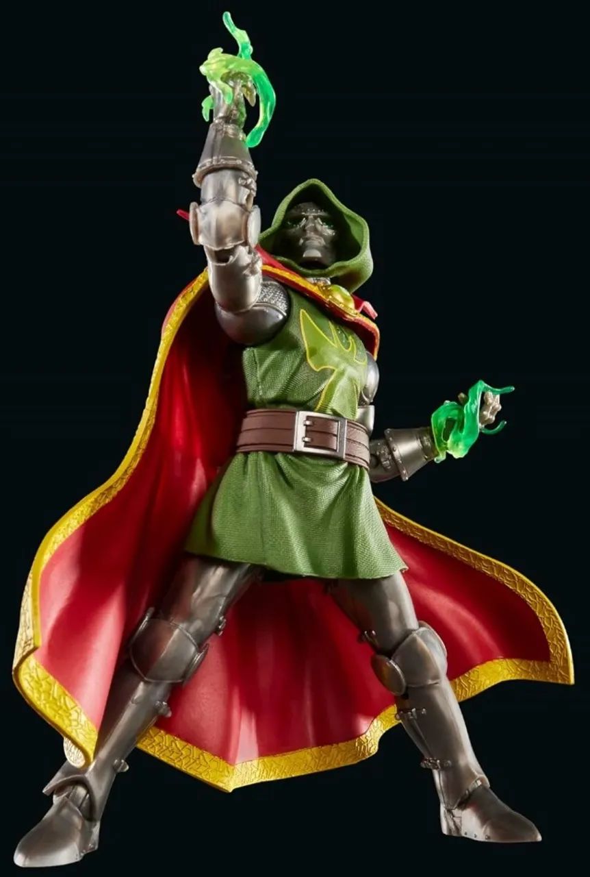 Emperor Doom Fantastic Four Marvel Legends - Lacrado - Foto 4