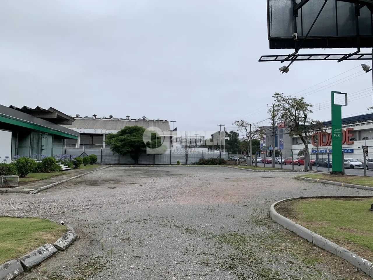 3.560m2 de terreno e 728,00m2 de área construída. - Foto 14
