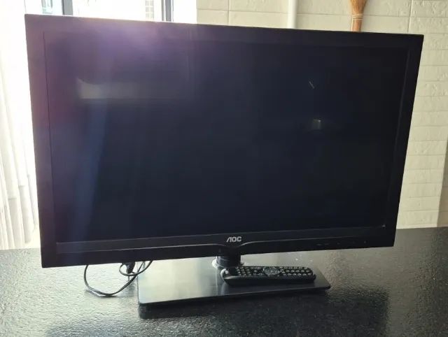 TV AOC LED 32" LE32D5520 - Excelente