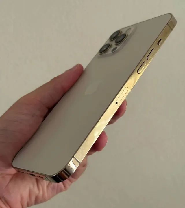 iPhone 12 Pro Max gold vem conferir - Celulares e Smartphones