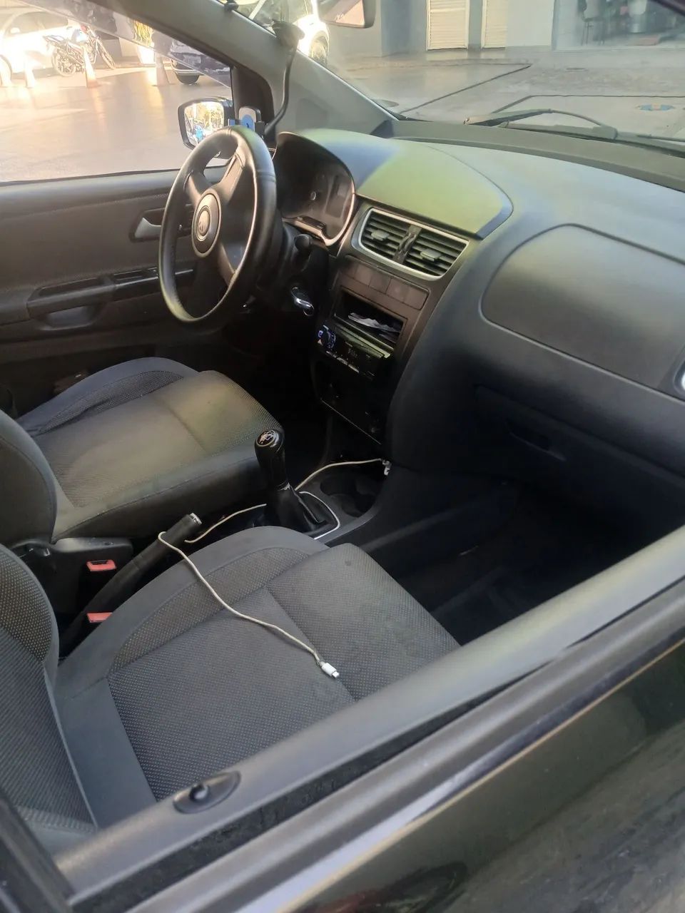Volkswagen Fox 1.6 MI Total Flex 8V 5P 2011 - Foto 4