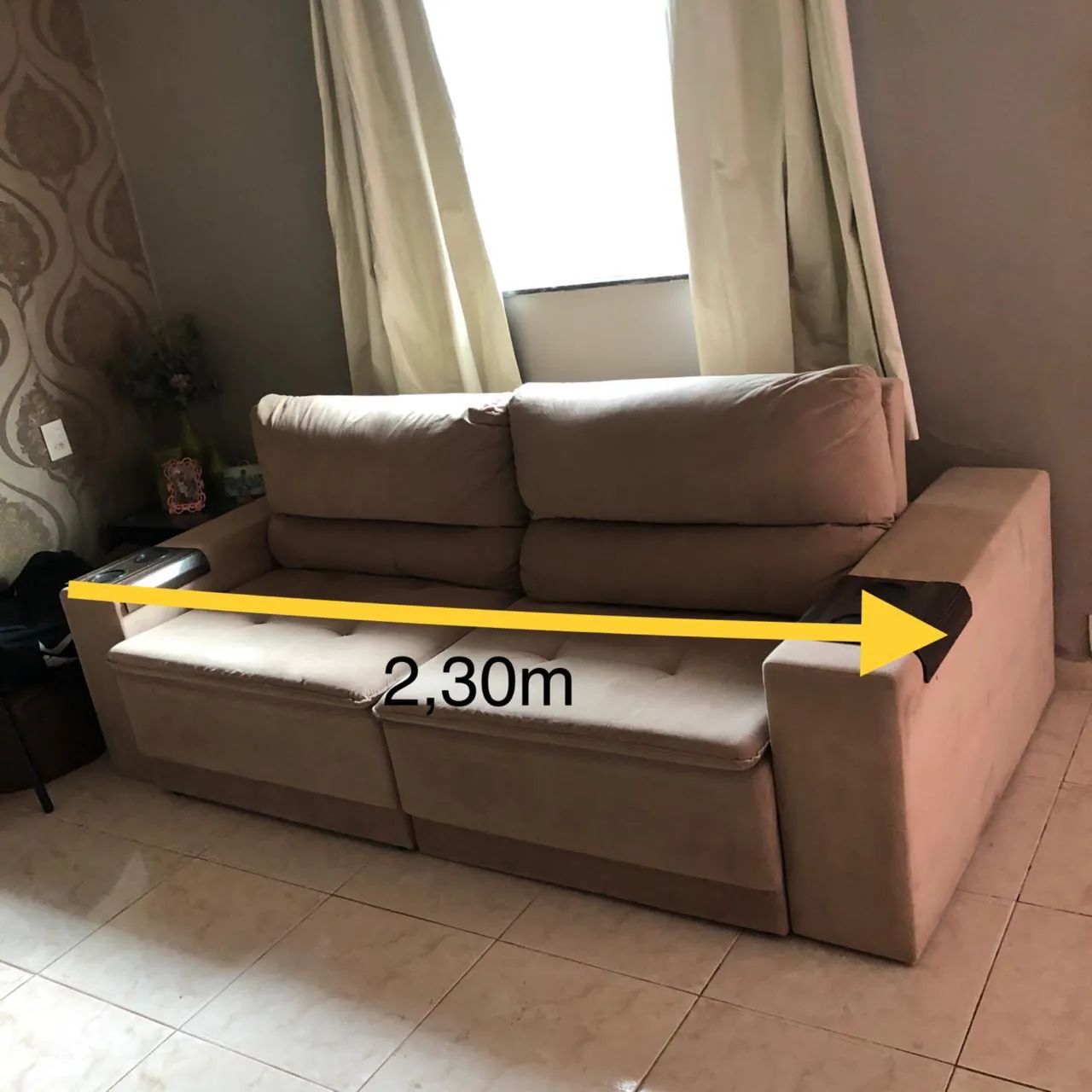 Sofá retrátil 3,20m x 1,20m TOP NOVO - Foto 2