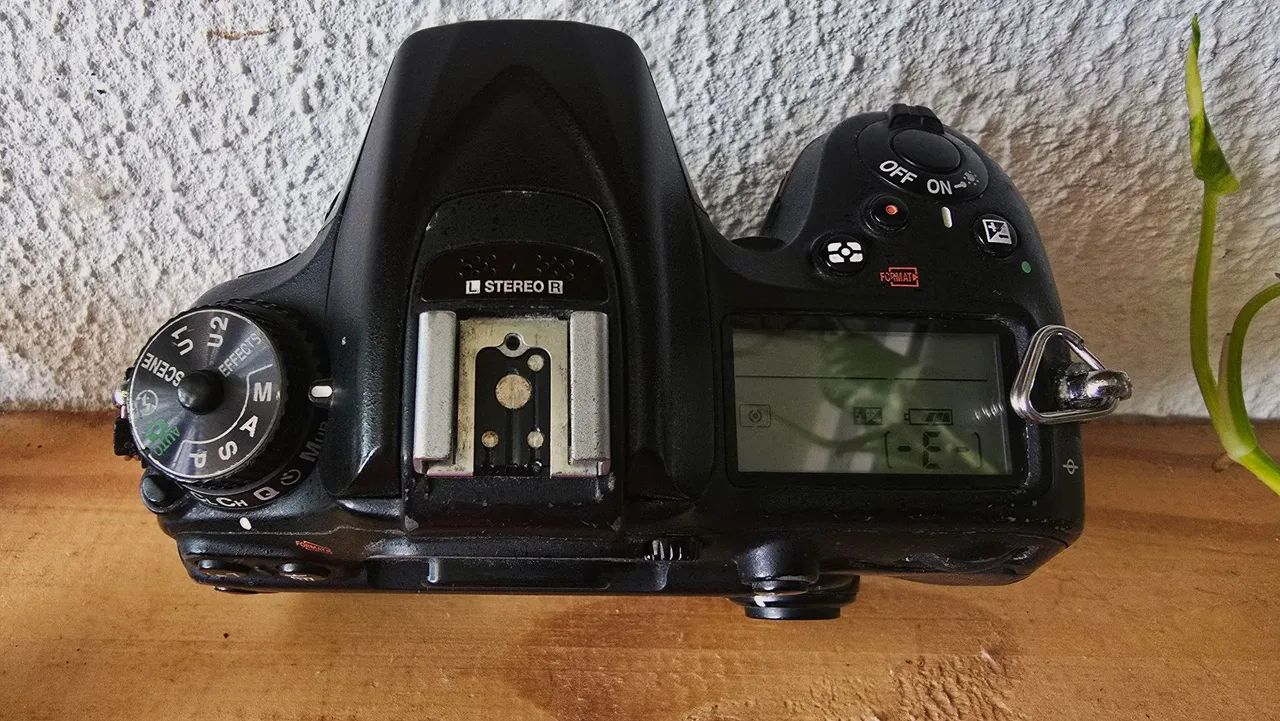 Câmera Nikon 7200 - Foto 2