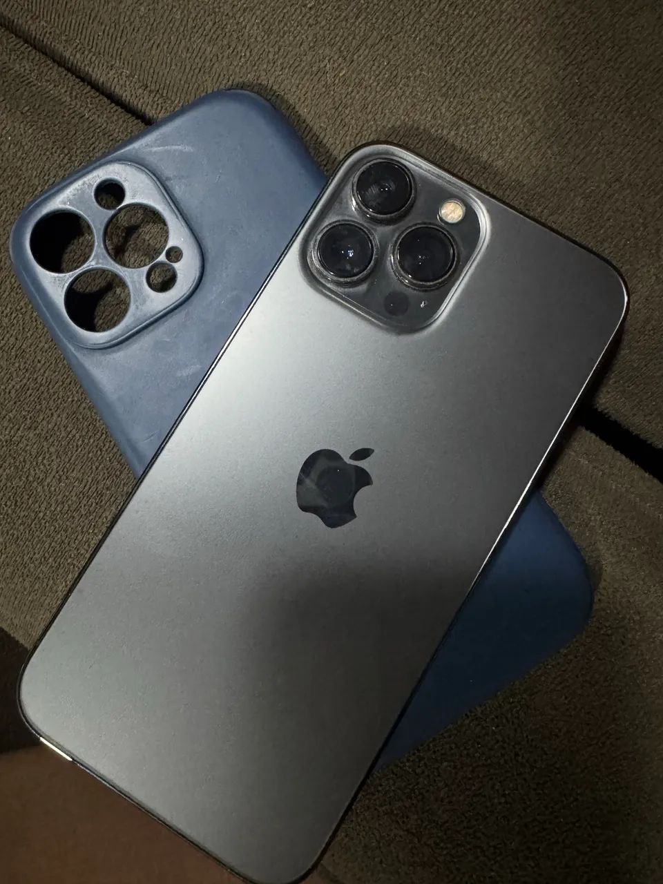 IPHONE 13 PRO MAX - OPORTUNIDADE - Celulares e Smartphones - Santa