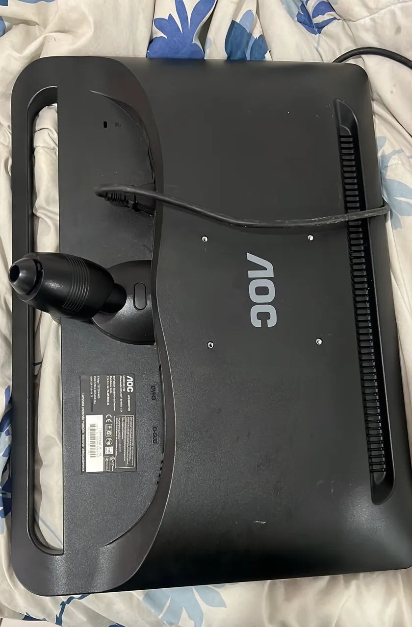 Monitor AOC Led - Foto 2