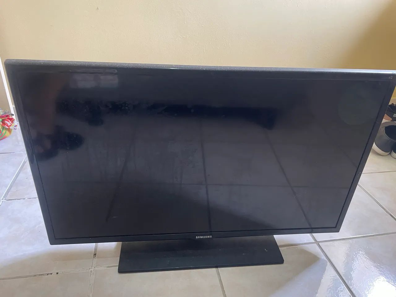 Tv Samsung 32 polegadas com defeito  - Foto 4
