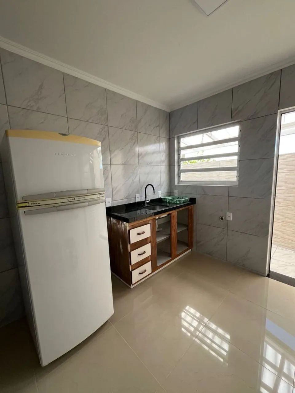 Alugo Kitnet Mobiliada na Serrinha/Carvoeira 