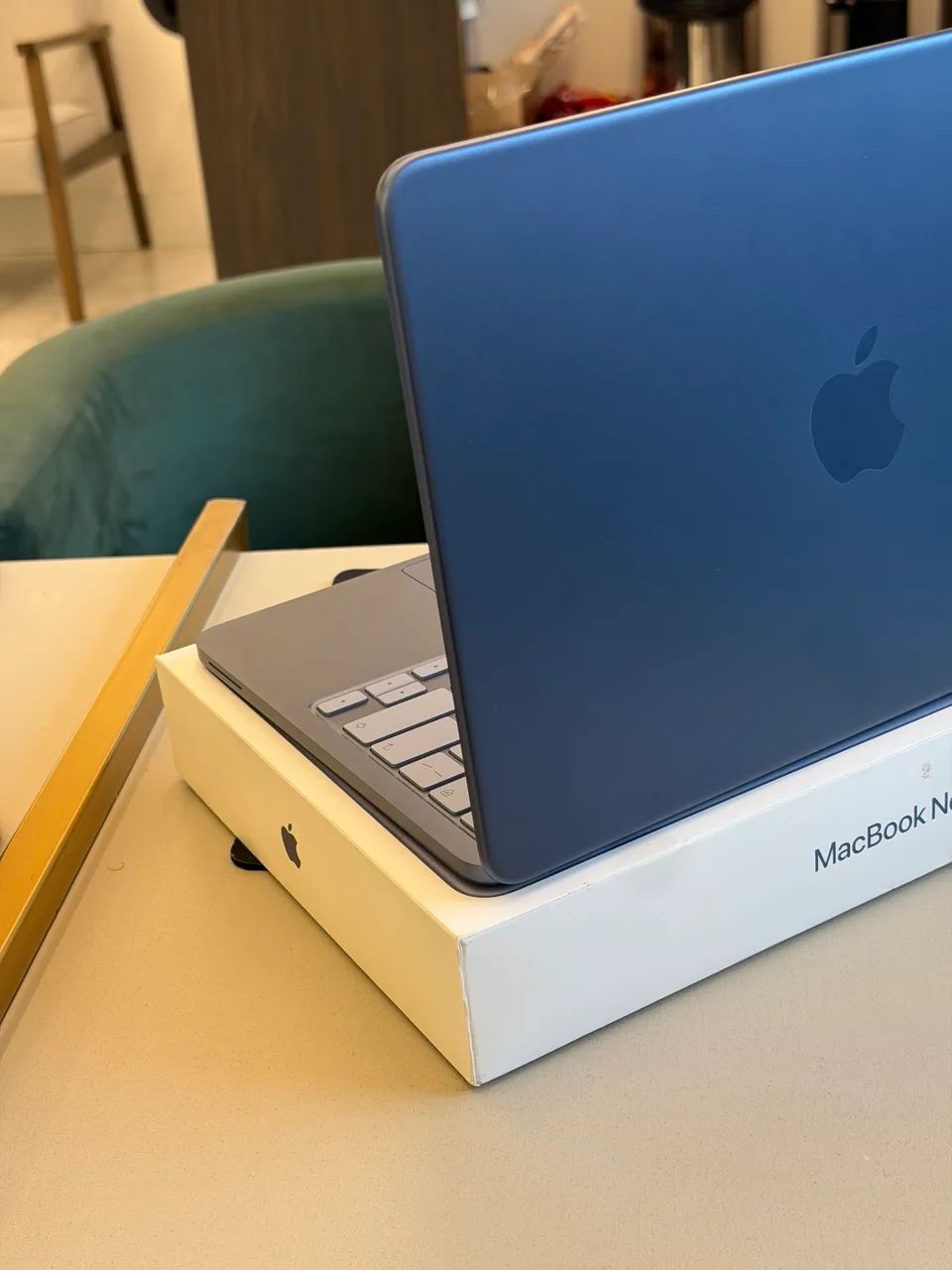 MacBook本体 CAOANH MacBook Neo 13 256GB 8GB Índigo 100% - Loja Física - Notebooks