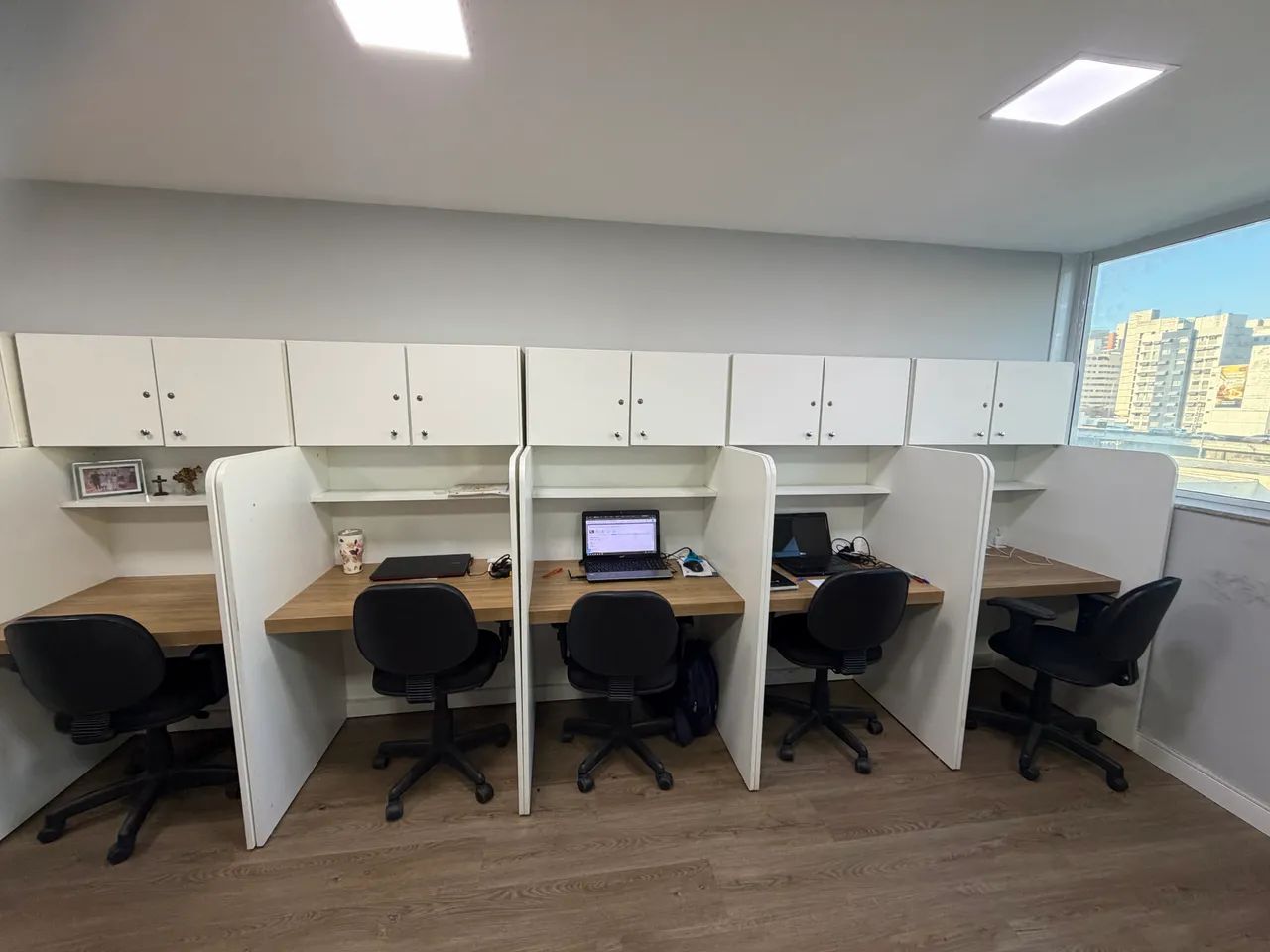 Oportunidade: 10 Estações de Trabalho COMPLETAS! - Foto 4