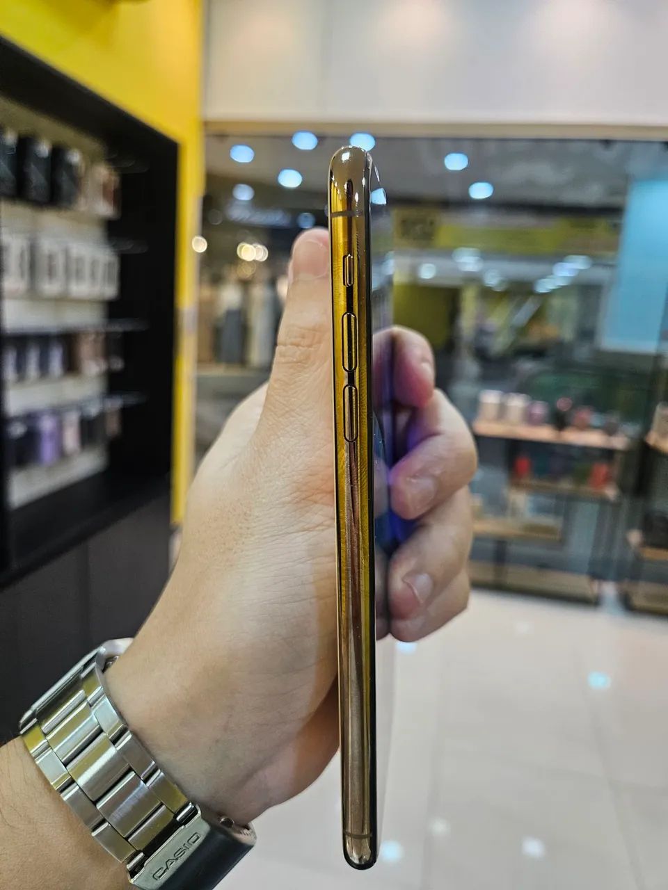Iphone 11 pro max 512GB Dourado Excelente - Foto 5