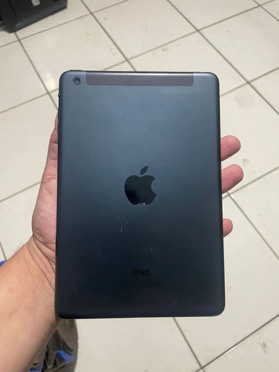 iPad mini todo original, pega chip, funcionando tudo normal. - Foto 3