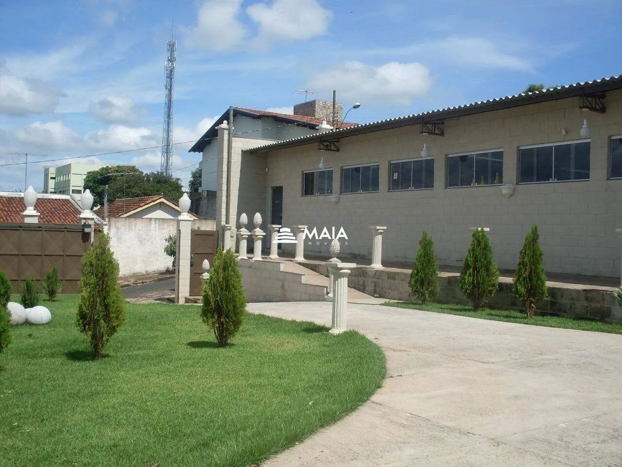Galpão para alugar no bairro Frei Eugênio - Foto 4