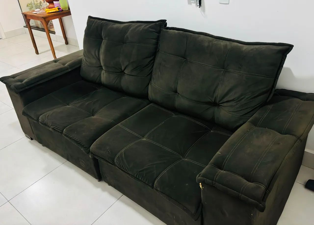 Sofá retrátil e reclinável marrom escuro - Foto 2