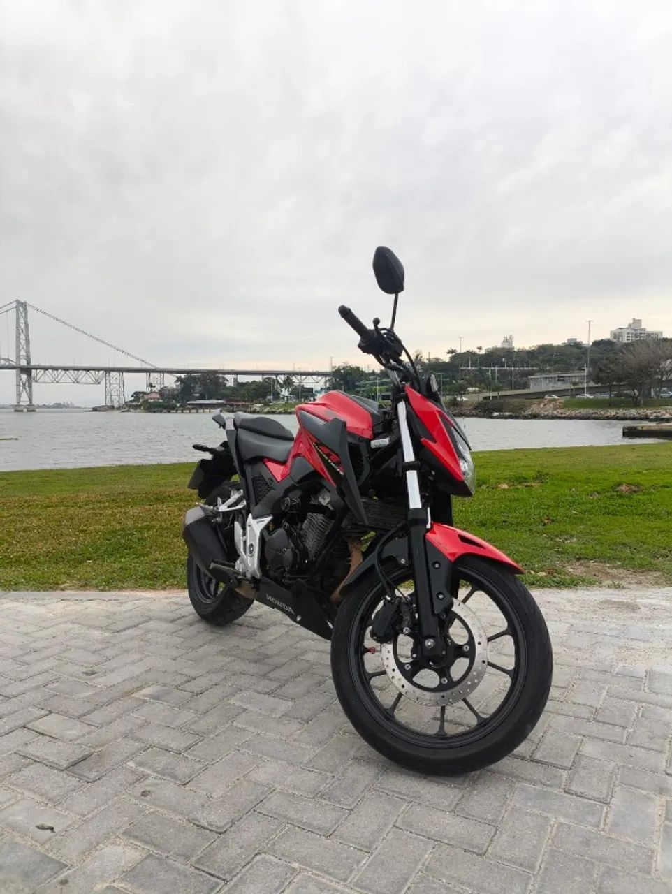 CB 3000F Twister ABS  - Foto 2