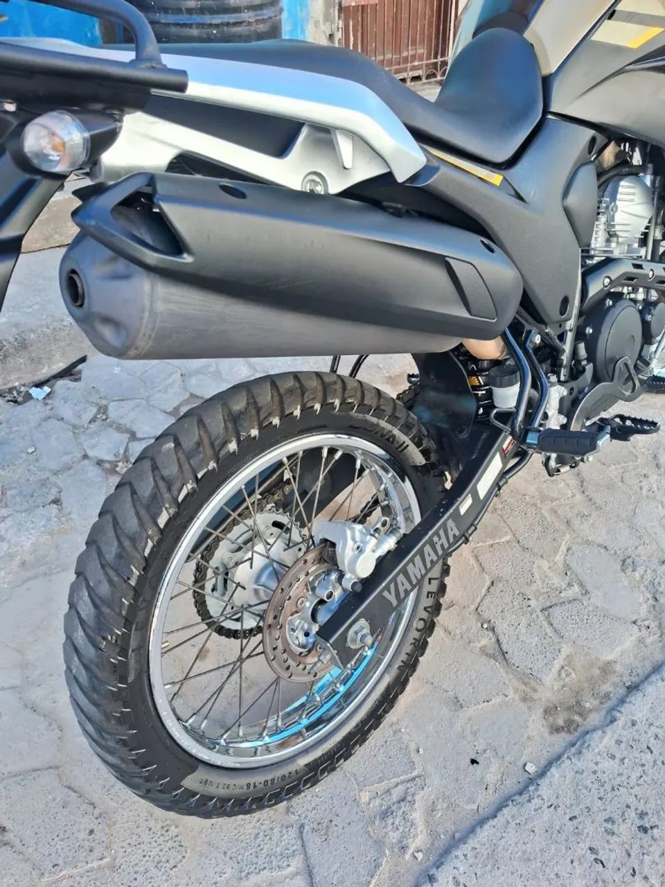 Moto praticamente nova - Foto 3