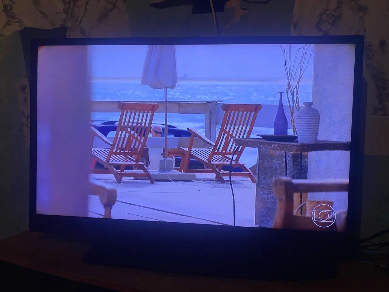 Vendo tv 32 polegadas só não é smart, fora isso funciona perfeitamente.. - Foto 2